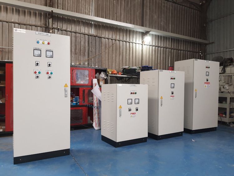 техническое обслуживание промышленных стабилизаторов напряжения